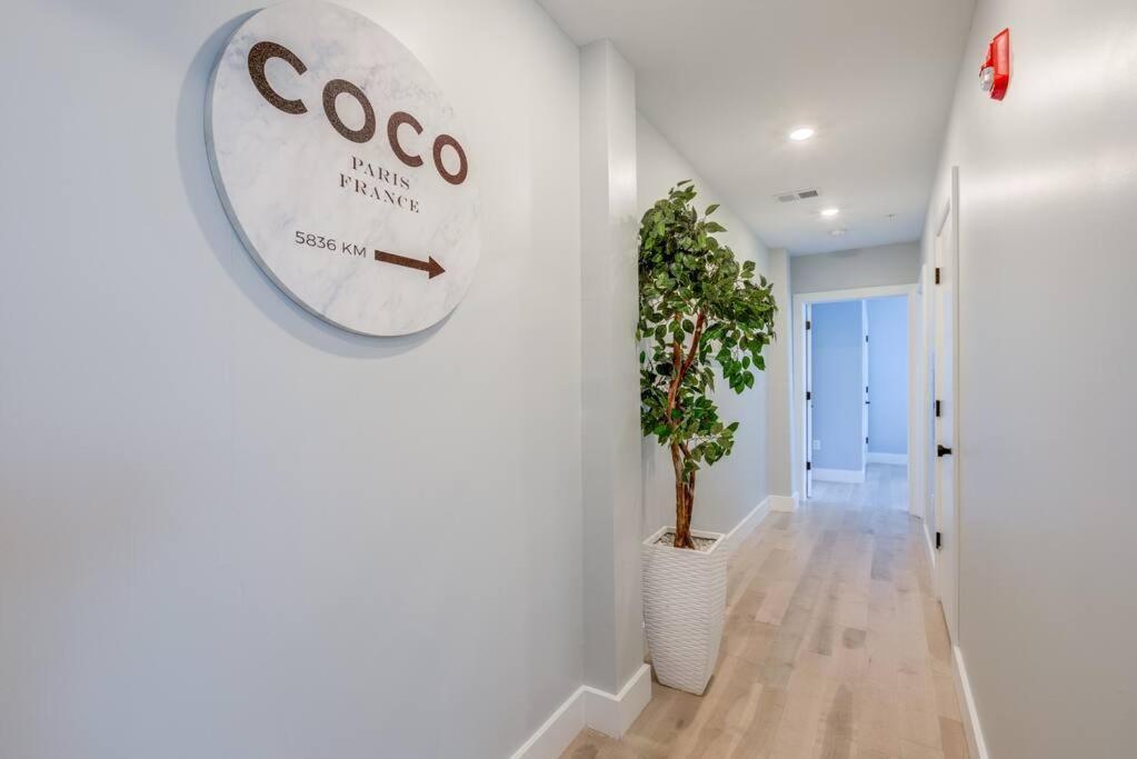Luxury Designer Theme 2Br Apt Near Nyc / Thepath Apartment Newark Bagian luar foto